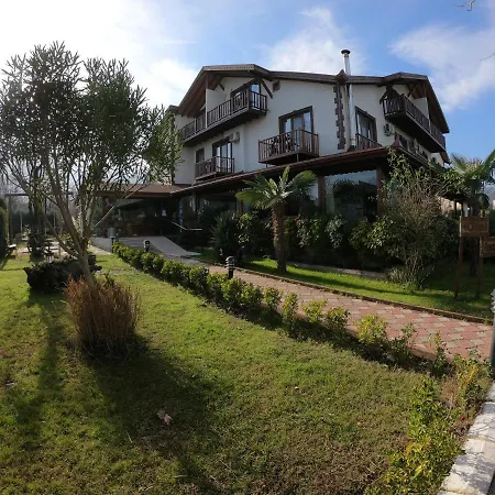 Cevizdibi Hotel 4*