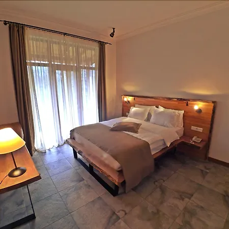 Cevizdibi 4*